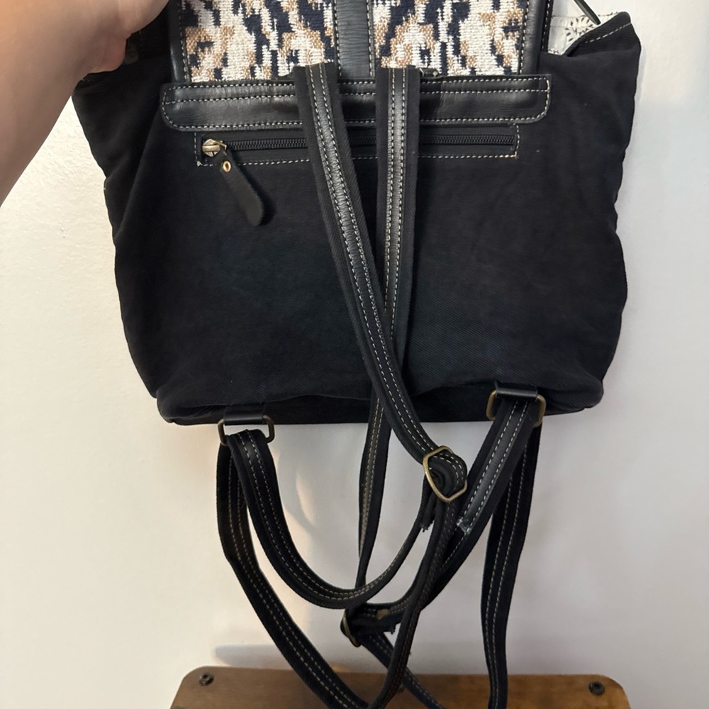 Myra Jenson Bluff Stylish Black and Tan Women's Backpack - Picture 6 of 16